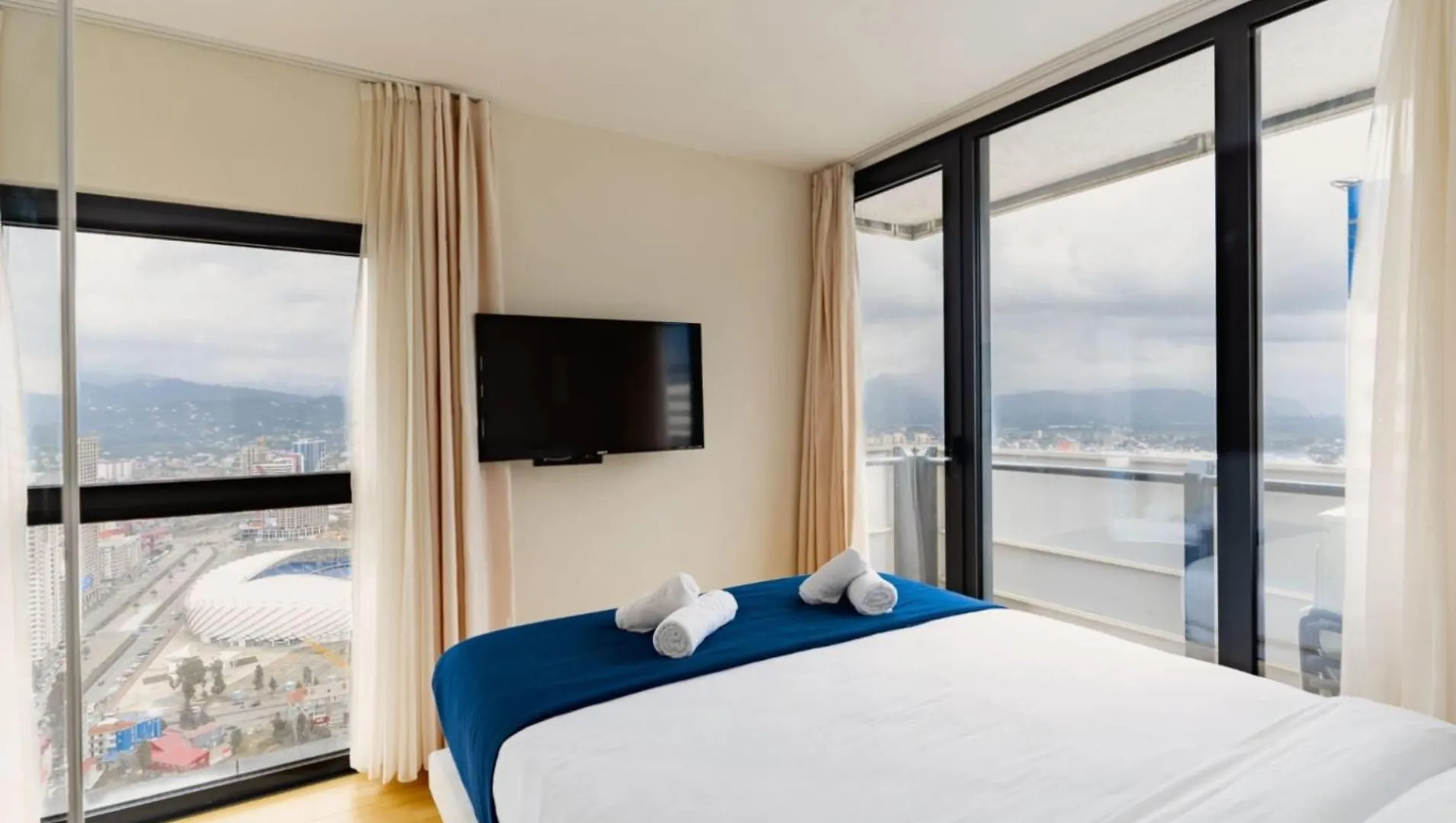 Sunny Sea View Aparthotel In Orbi City Batumi